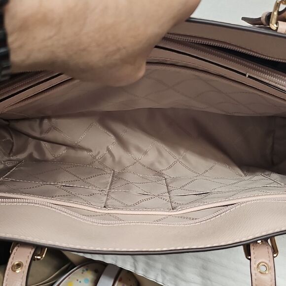 MICHAEL KORS VOYAGER CROSSGRAIN TOTE BFPM-04-063 - Picture 8 of 9